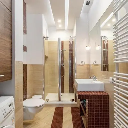 Urban Nest & Szafarnia 5 غدانسك