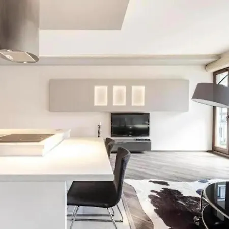 شقة Urban Nest & Szafarnia 5 *